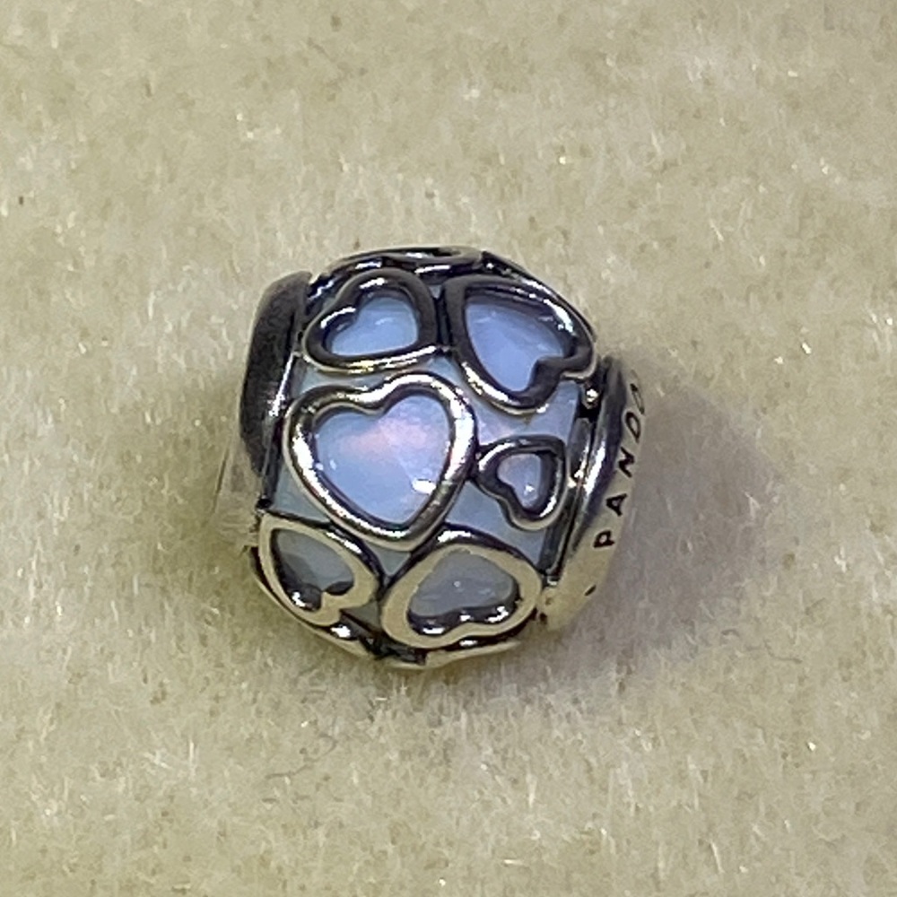 Authentic Pandora Love Cerise Crystal White 792036 - Picture 2 of 11